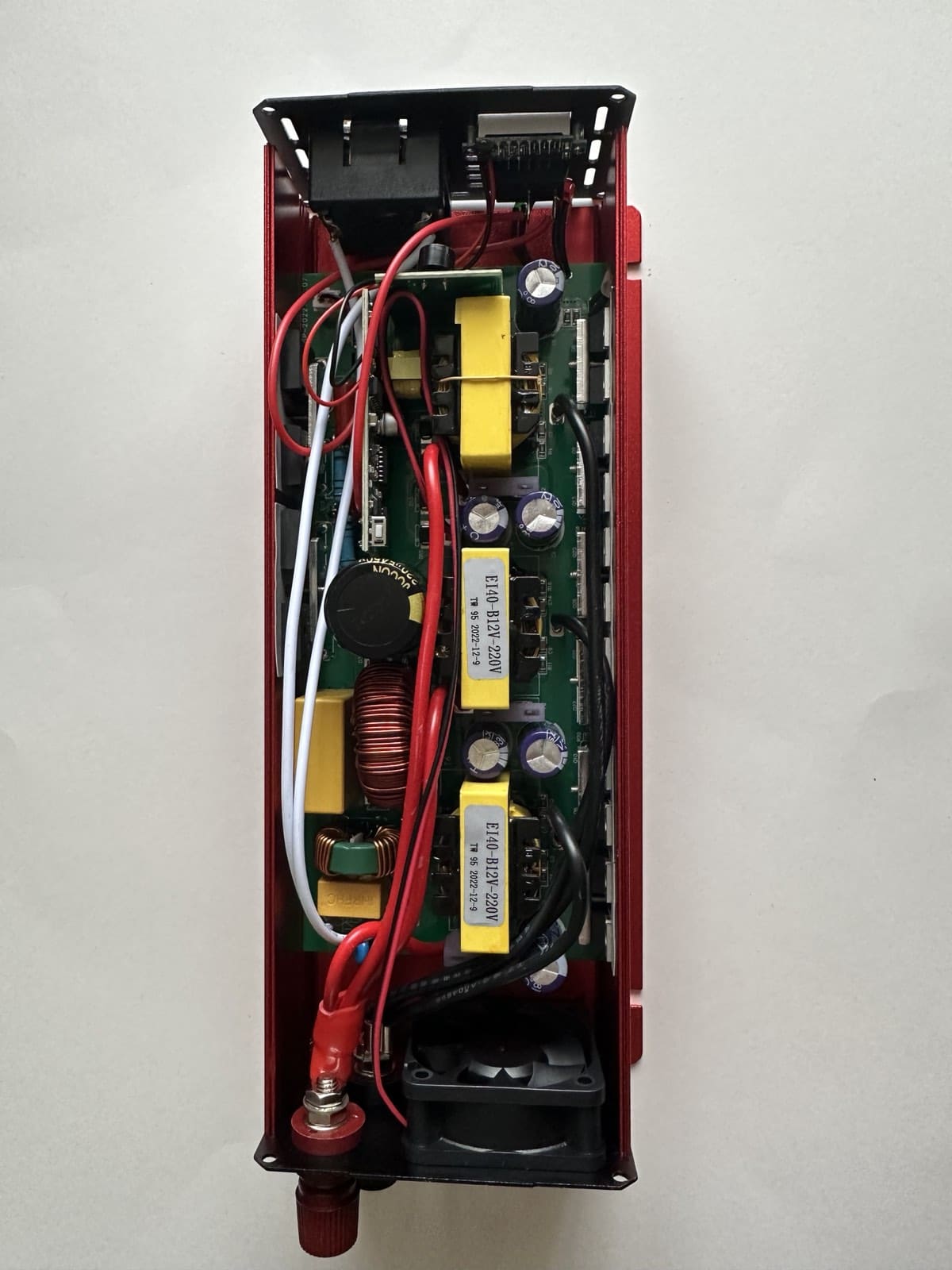 Інвертор 2600 Вт чиста синусоїда CJ-2600M – купити в Україні inside2 1